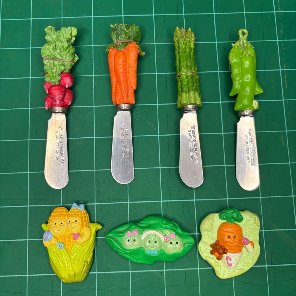 Vintage Boston Warehouse Vegetable Cheese Spreader Set & Baby Veggie Magnets Set